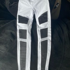 Alo yoga Moto pants NWOT
